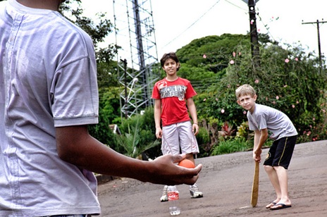 O jogo de bets praticado pelas crianças de Itambé, Paraná